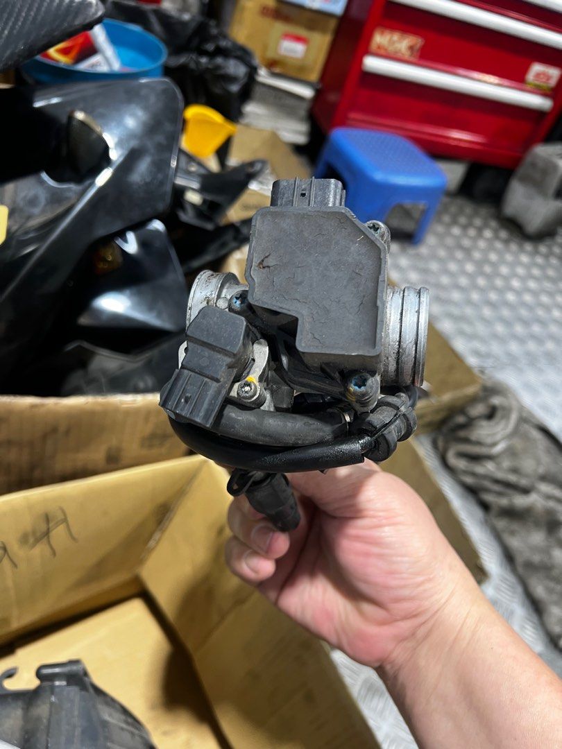 Honda CBR150R 20112015 ECU Throttle Body Radiator, Motorcycles