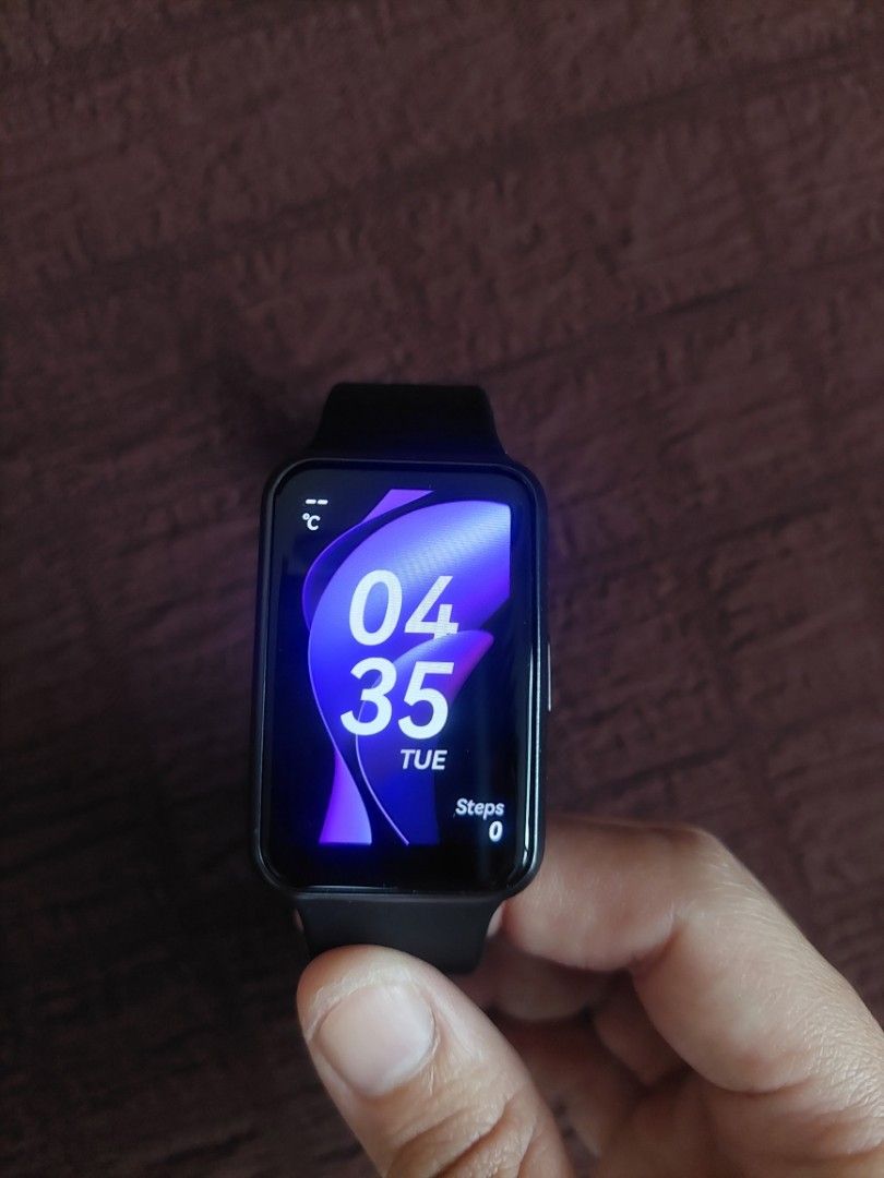 Huawei smart watch, Mobile Phones & Gadgets, Wearables & Smart Watches