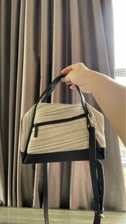Issey miyake pleats