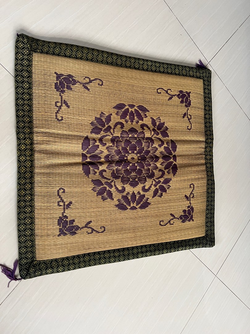 Japanese Floor Mat, Furniture & Home Living, Furniture, Sofas on Carousell