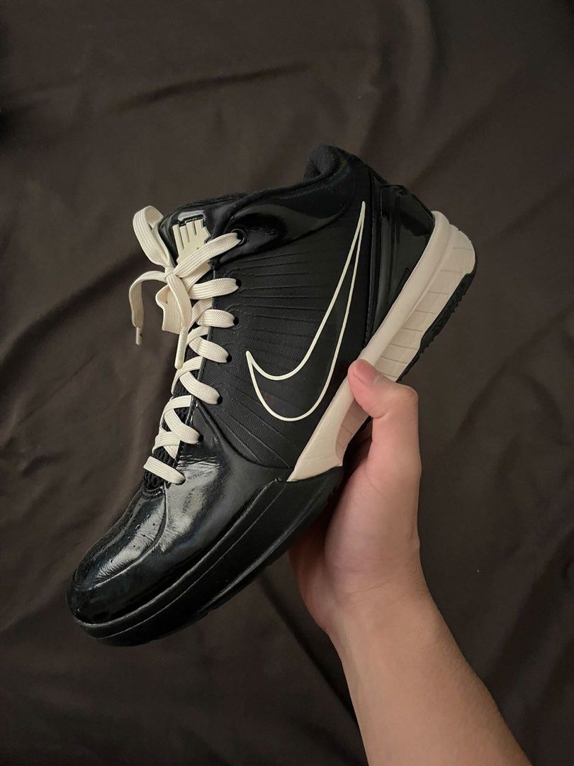 Kobe 4 Undefeated Black Mamba size 10.5 Men s Fashion Footwear