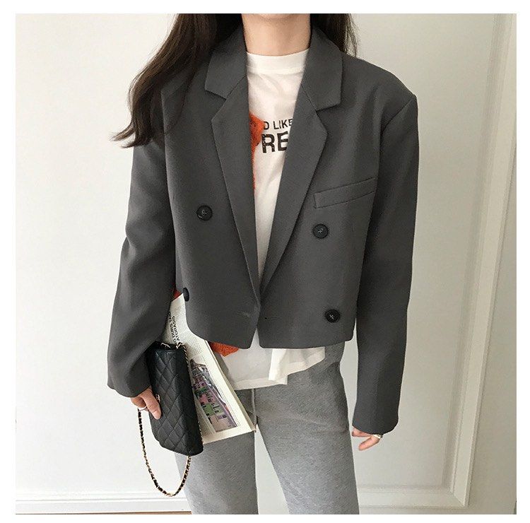 Lapel Neck Button Front Crop Blazer, Women's Fashion, Coats, Jackets and  Outerwear on Carousell