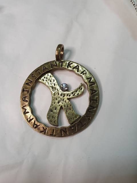 Dream high clearance pendant