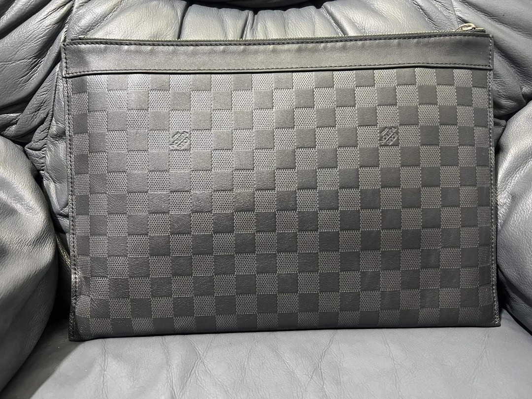 Louis Vuitton Mens Discovery Pochette Damier Infini Leather GM