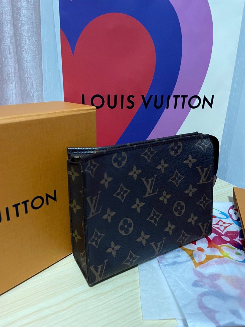 Louis Vuitton toiletry pouch 19