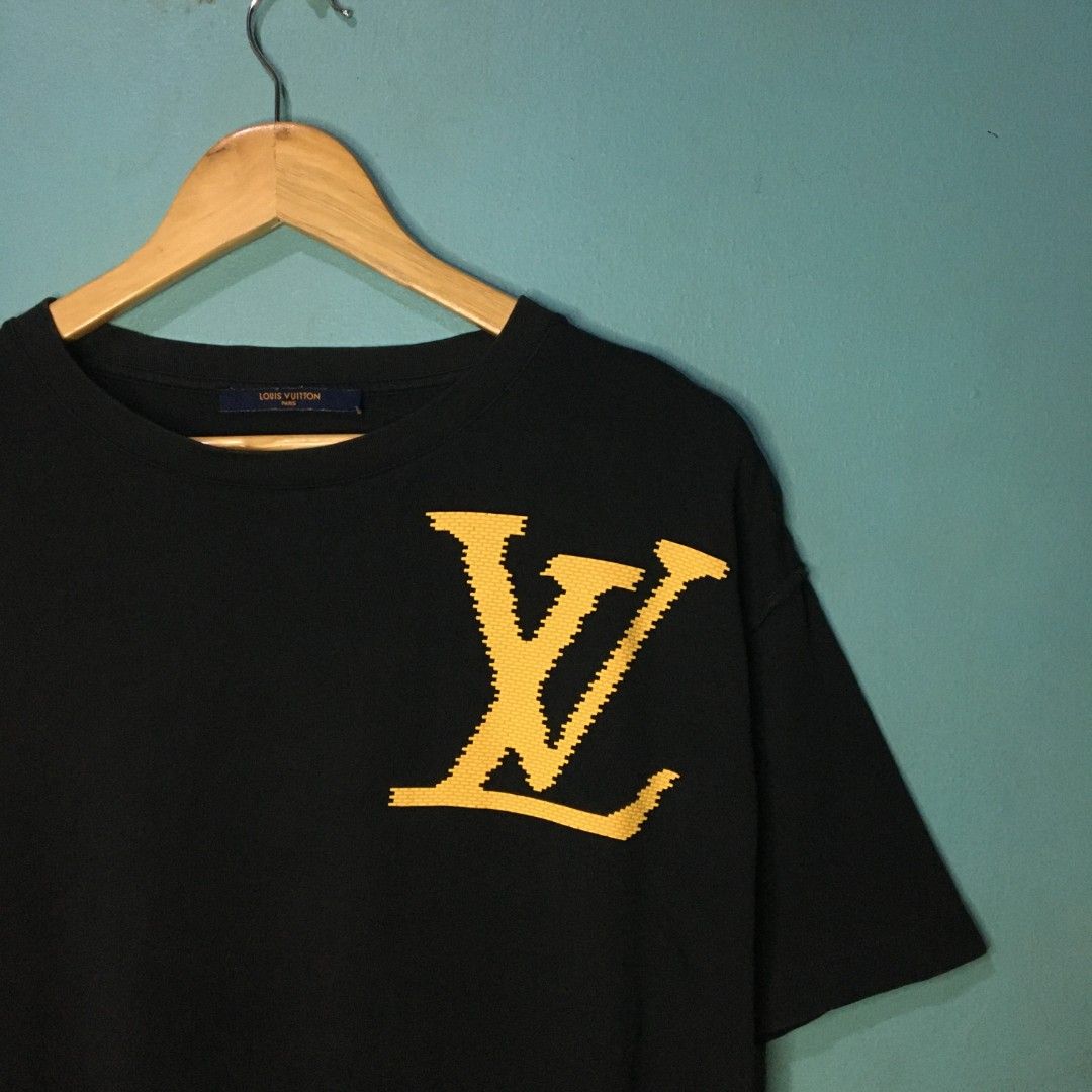 Louis Vuitton Brick Printed Shirt - Vintage & Classic Tee