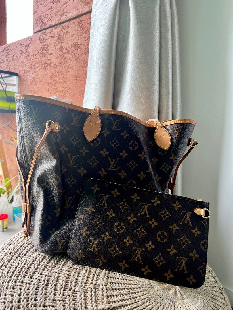 LV Neverfull MM pink interior, Luxury, Bags & Wallets on Carousell