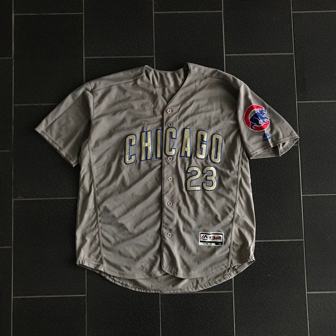 chicago cubs baseball jersey, Men's Fashion, Activewear on Carousell