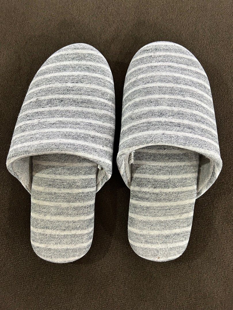 Indoor discount slippers muji