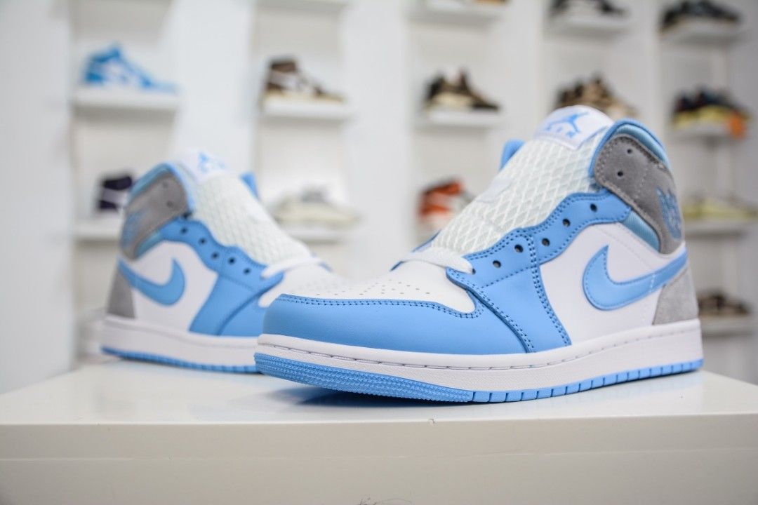 Jordan retro 4 store blanco y negro