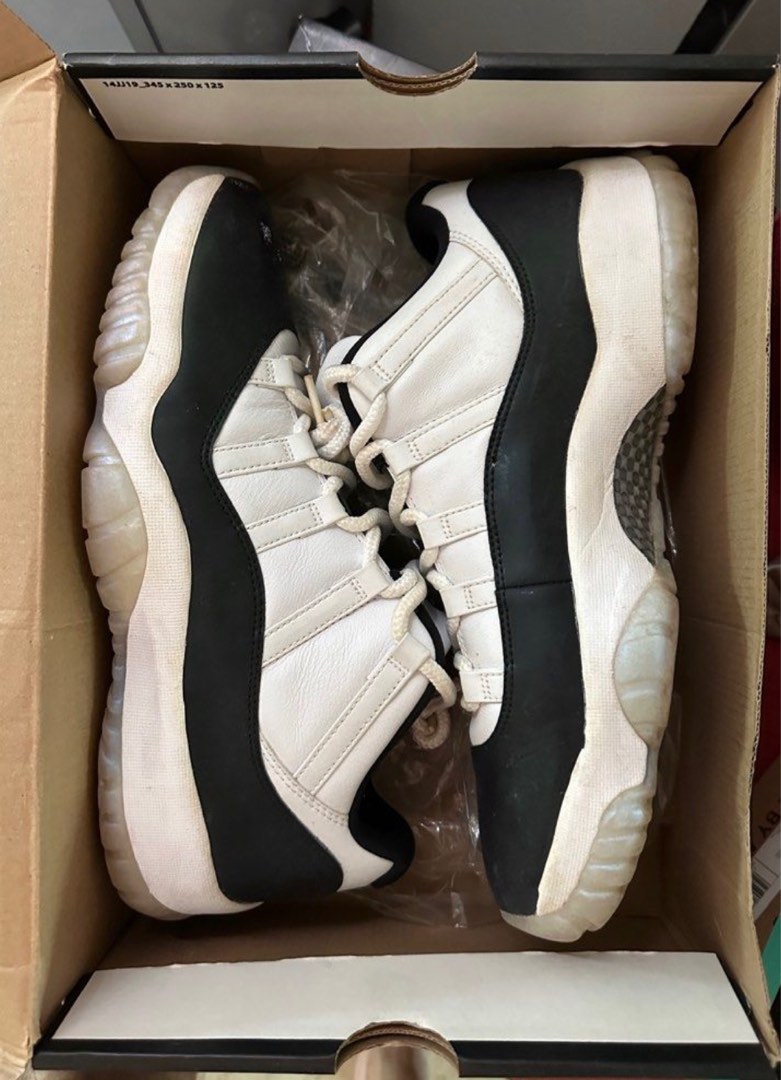 Iridescent jordan 11 2025