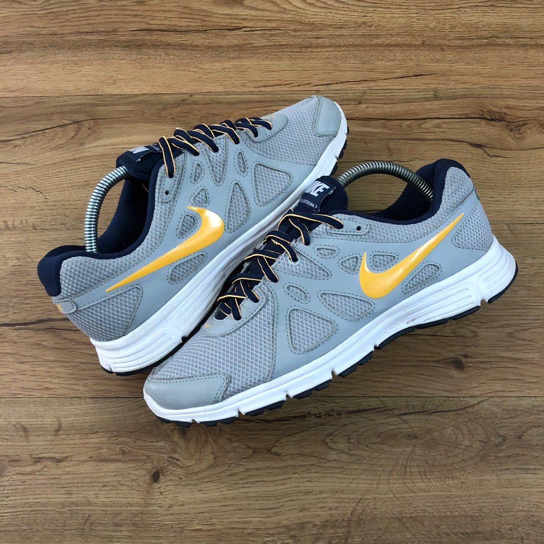 Nike Revolution 2 7.5uk Men s Fashion Footwear Sneakers on