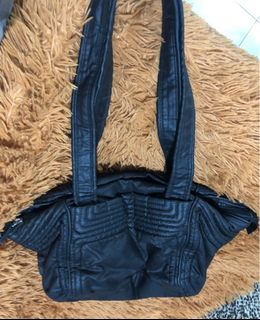 (Category: ) located in . Submitted by okineaxy (Listing ID 1216780995, Image 1). Description: .