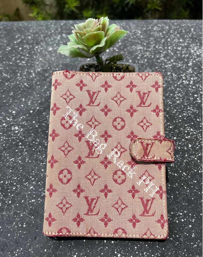 Original Louis Vuitton Mini Lin Agenda PM (Category: Luxury Bags & Wallets) located in Cabanatuan. Submitted by meyrasol (Listing ID 1162228162, Image 1). Description: normal signs of use.