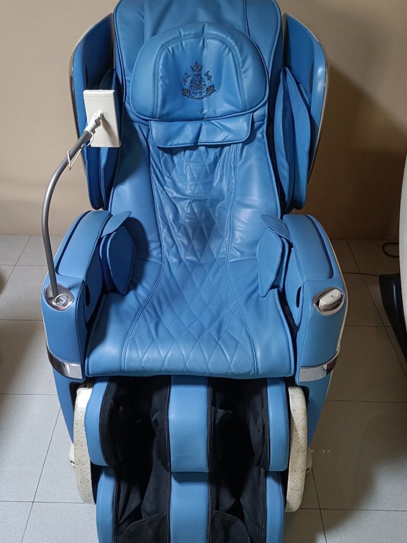 Osim Massage Chair, Furniture & Home Living, Furniture, Chairs on Carousell