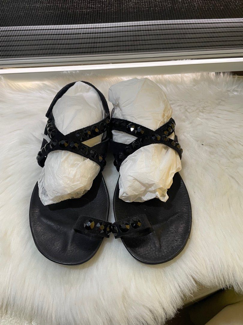 Pedro Garcia (Category: Sneakers & Footwear) located in Las Pinas. Submitted by celiae (Listing ID 1216833724, Image 1). Description: Pedro Garcia Made in Spain.