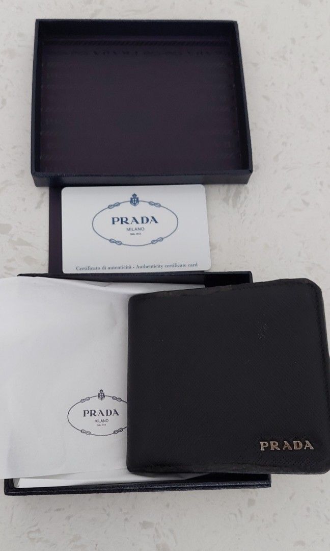 Prada store nero wallet
