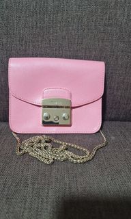 Preloved Authentic Pink Furla Chain Sling