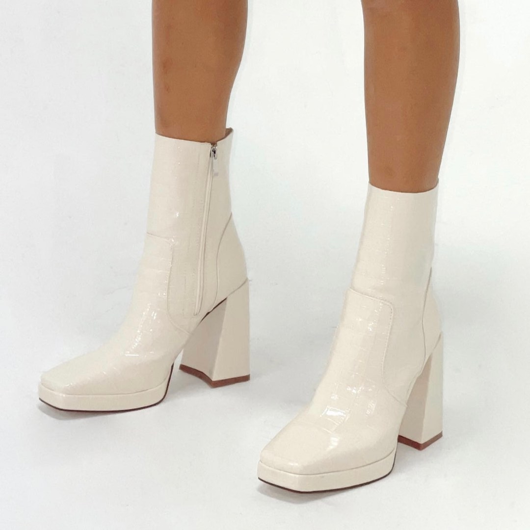 Princess Polly Jamie Croc Platform Boots Cream, Women's Fashion, Footwear,  Boots on Carousell
