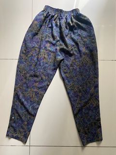 (Category: ) located in . Submitted by alldaywardrobe (Listing ID 1216677798, Image 1). Description: .