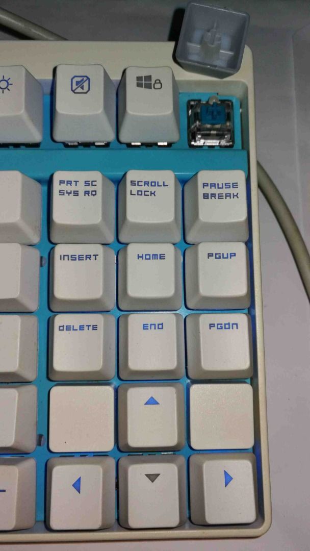 Rapoo White mechanical gaming keyboard v500s Blue Lights Blue Switch