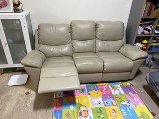 (Category: ) located in . Submitted by newdolphin_aa0191 (Listing ID 1216777254, Image 1). Description: .