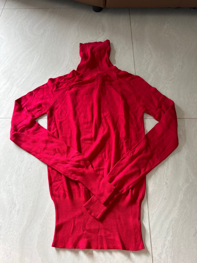 Red turtleneck long discount sleeve