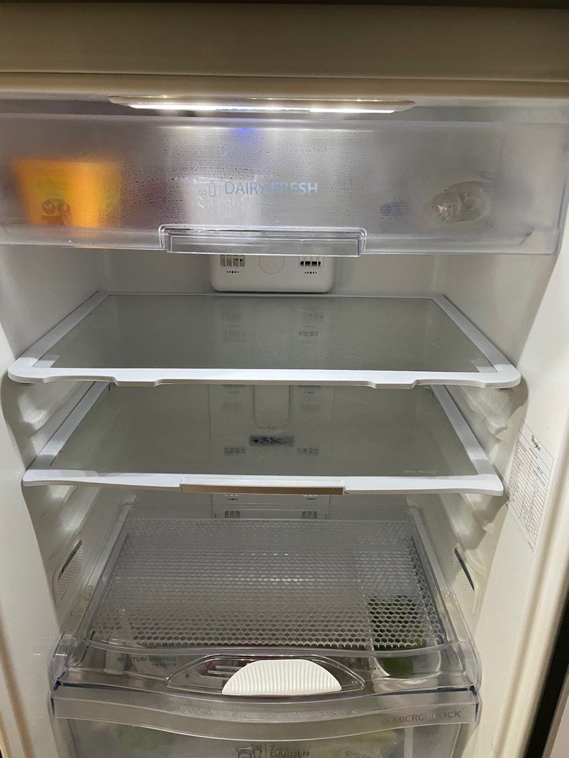 Refrigerator 2 doors Whirpool Model 5WB405 USS, TV & Home Appliances