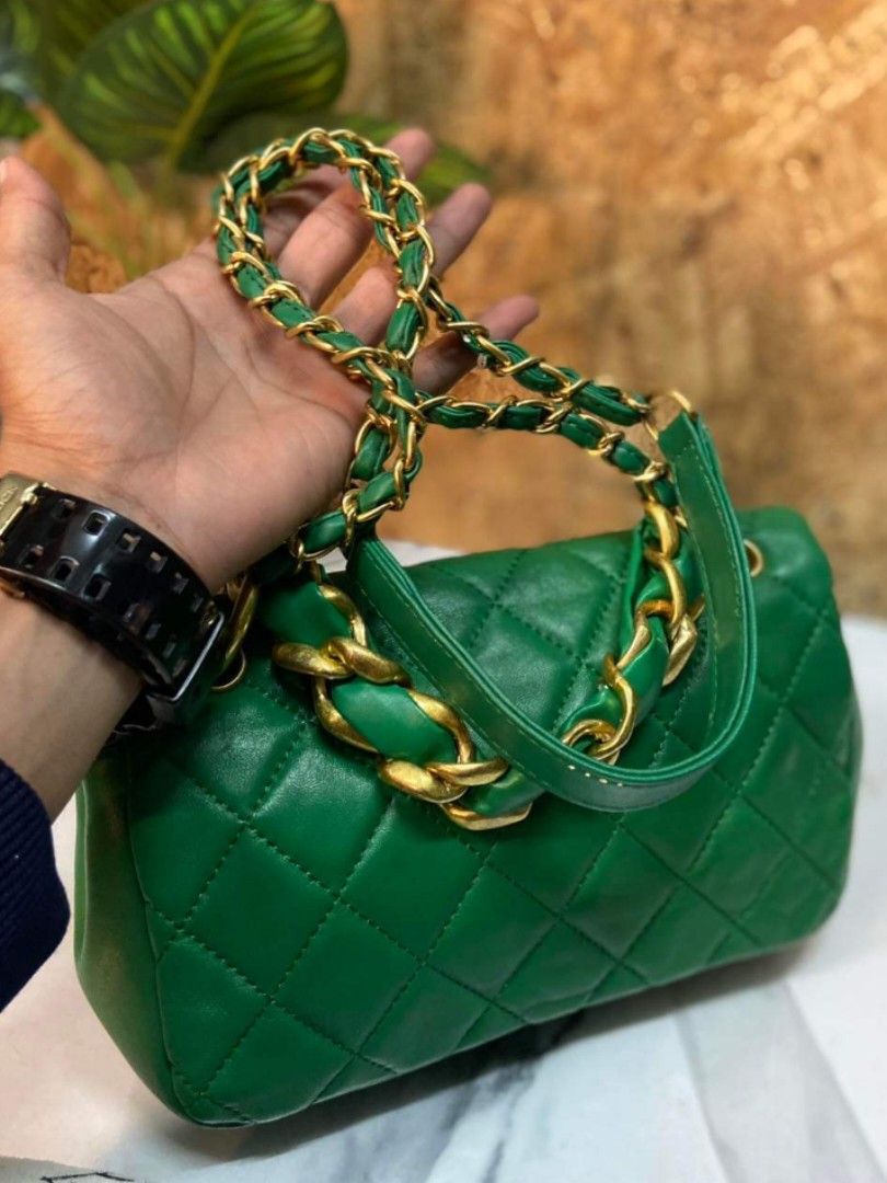 💥Sale💥 Chanel Green Quilted Flap Chain Bag, Women'S Fashion, Bags &  Wallets, Cross-Body Bags On Carousell