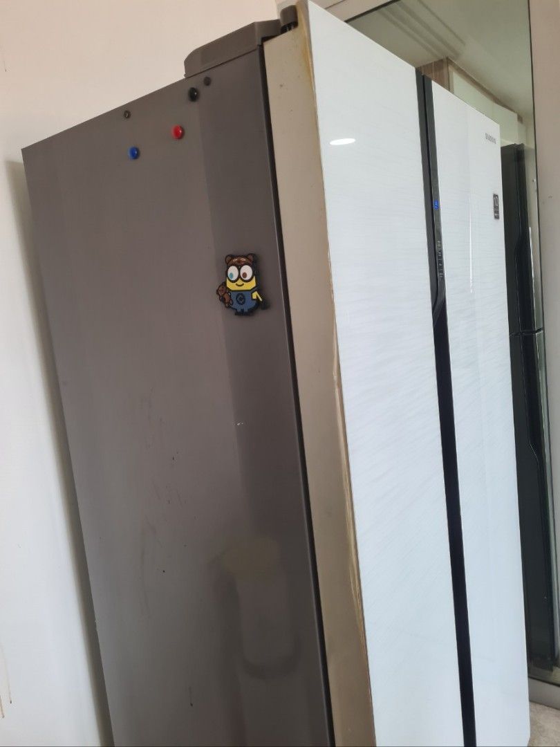 Samsung 2 doors fridge freezer, Furniture & Home Living, Bathroom