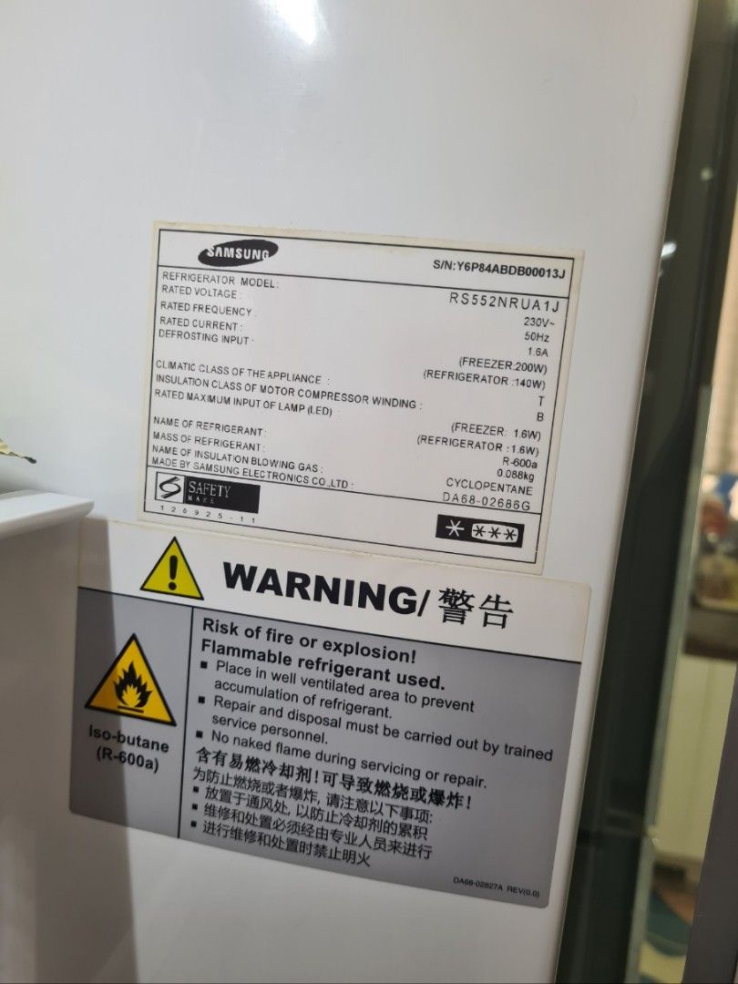 Samsung 2 doors fridge freezer, Furniture & Home Living, Bathroom