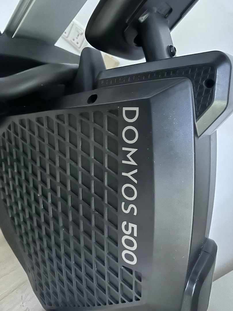 Self-powered rowing machine Domyos500, Sports Equipment, Exercise ...
