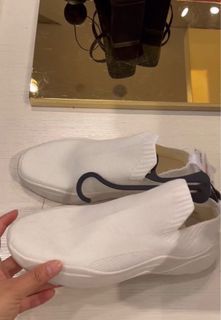 Sepatu h&m