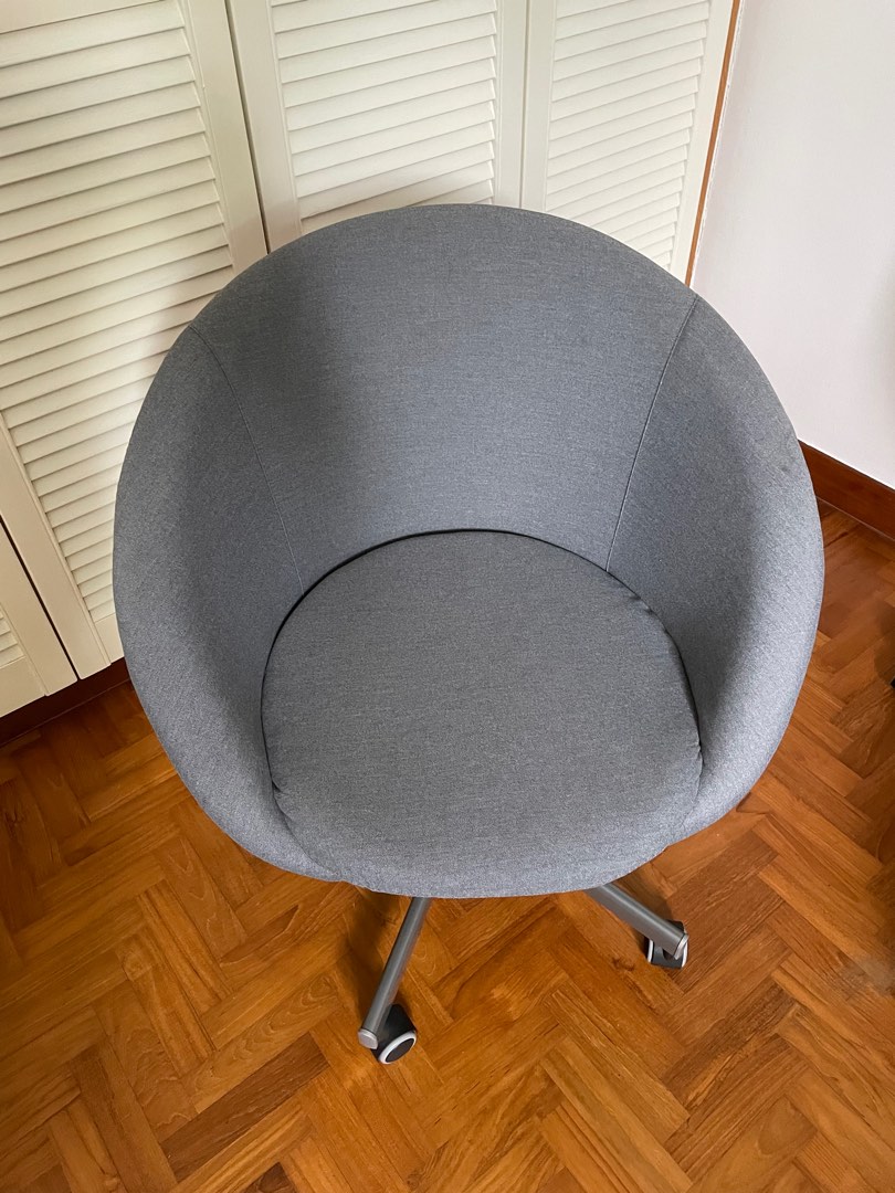 SKRUVSTA Swivel chair, Vissle grey, Furniture & Home Living, Furniture