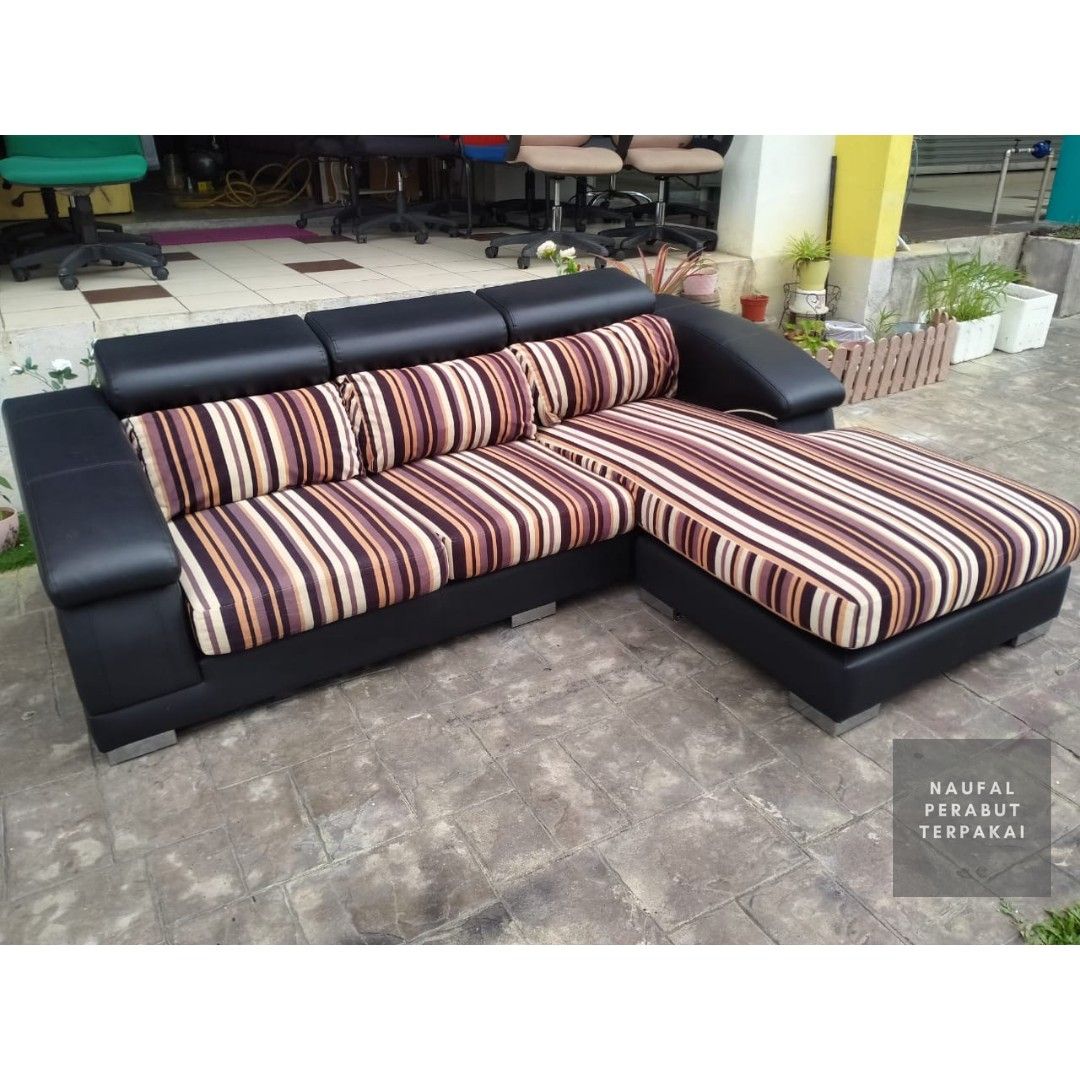 Sofa L shape [naufal perabut terpakai], Furniture & Home Living
