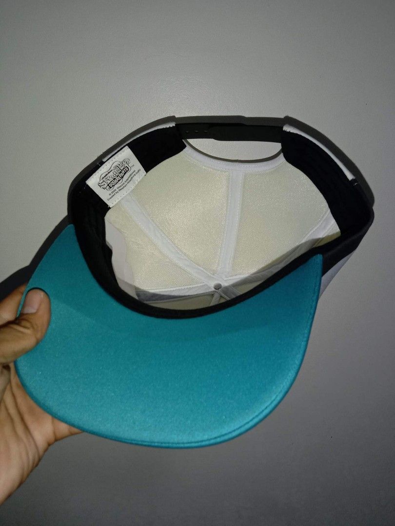 SPONGEBOB SQUAREPANTS KRUSTY KRAB COOK HAT, Men's Fashion, Watches