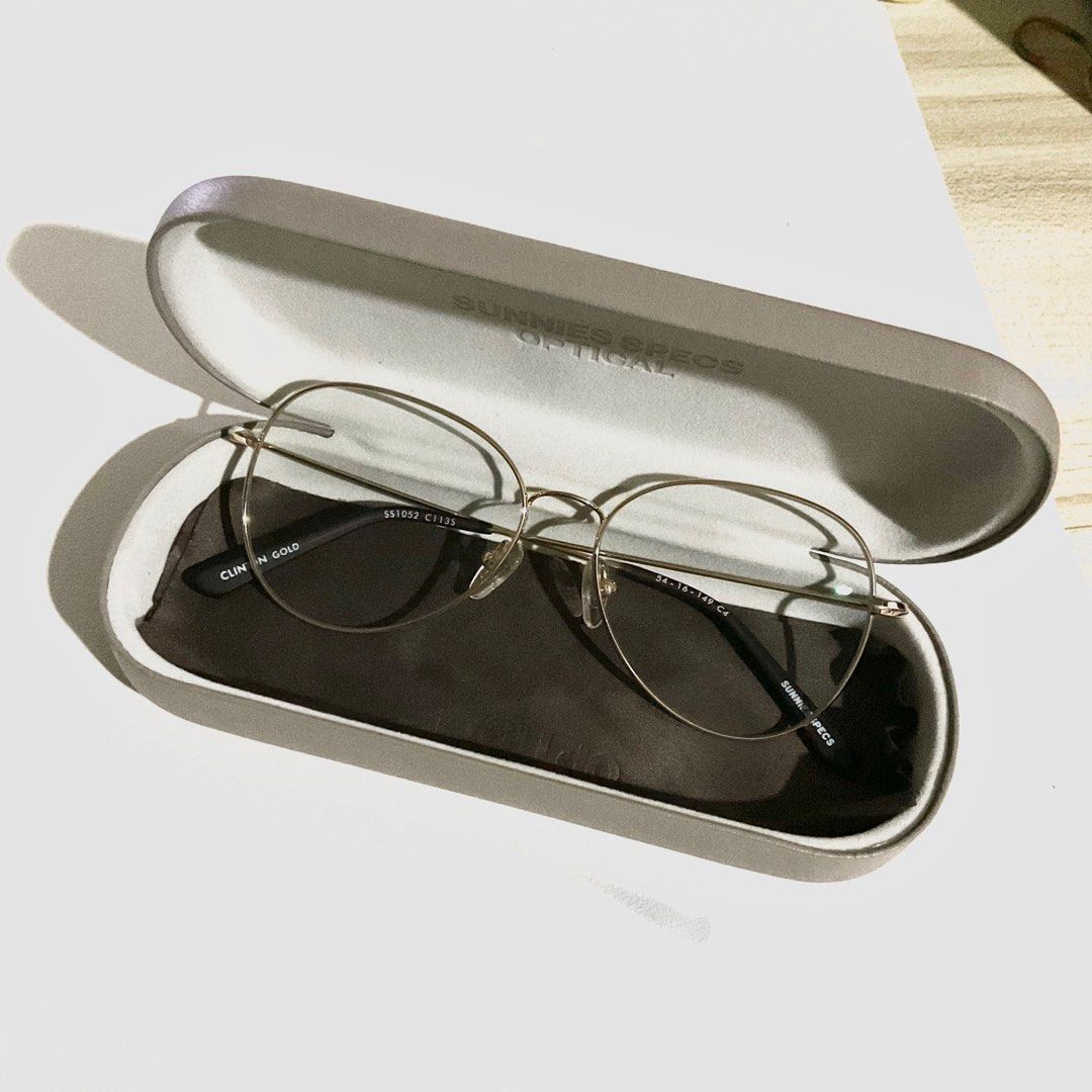 Sunnies Specs Clinton Gold, Women's Fashion, Watches & Accessories