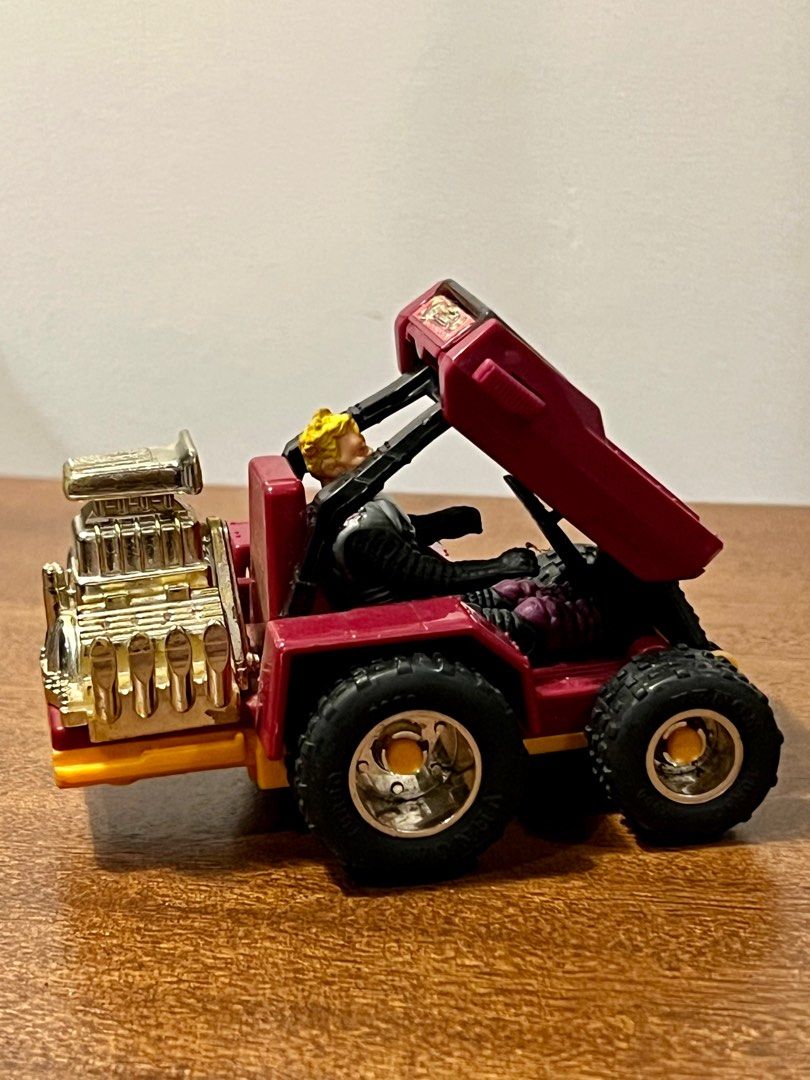 The MASK Toy Vandal (Category: Vintage Collectibles) located in Taguig. Submitted by ManMen (Listing ID 1216788968, Image 3). Description: Vintage The Mask Vandal - with character Original - 1987 As Is GCASH.