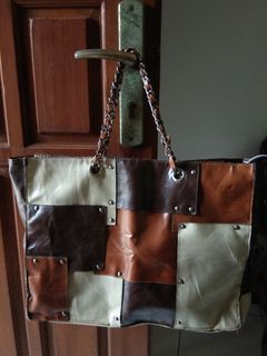 Tote Kulit Besar