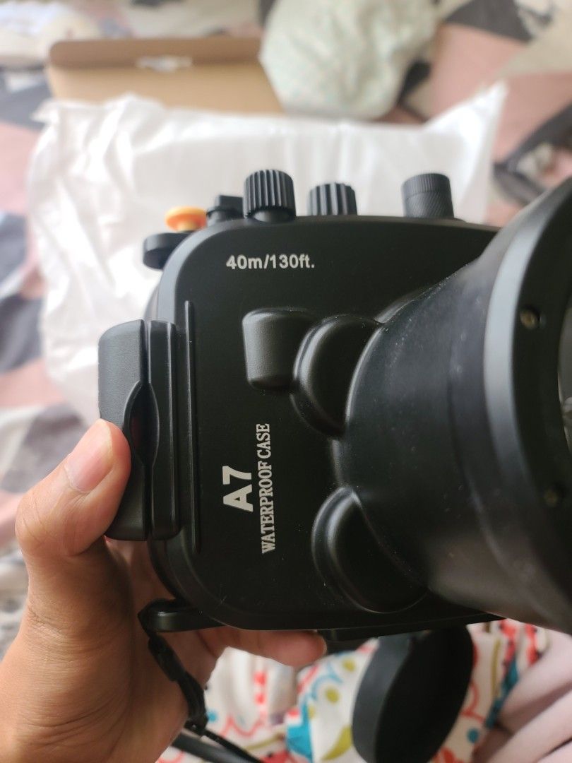 Underwater/diving housing/case for Sony A7 (Category: Other Gadgets) located in Pasay City. Submitted by jefflion00 (Listing ID 1216677052, Image 1). Description: Selling Sony a7 underwater housing for 4k only. Pwede ipagrab.