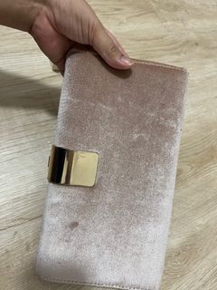 (Category: ) located in . Submitted by beingteng (Listing ID 1216722228, Image 1). Description: .