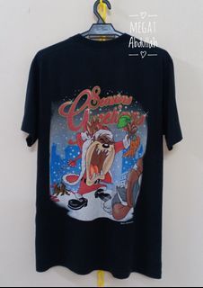 VINTAGE TAZMANIA BUGS BUNNY LOONEY TUNES WARNER BROS BIG PRINT OVERPRINT HAWAII MICKEY USA ARTEX SPORTWEAR LIMITED