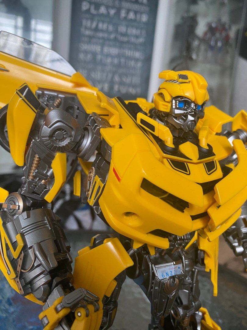 Wei Jiang Transformable Robot W8601 Hornet Warrior Oversize Movie MPM 3 Bumblebee weijiang mpm3