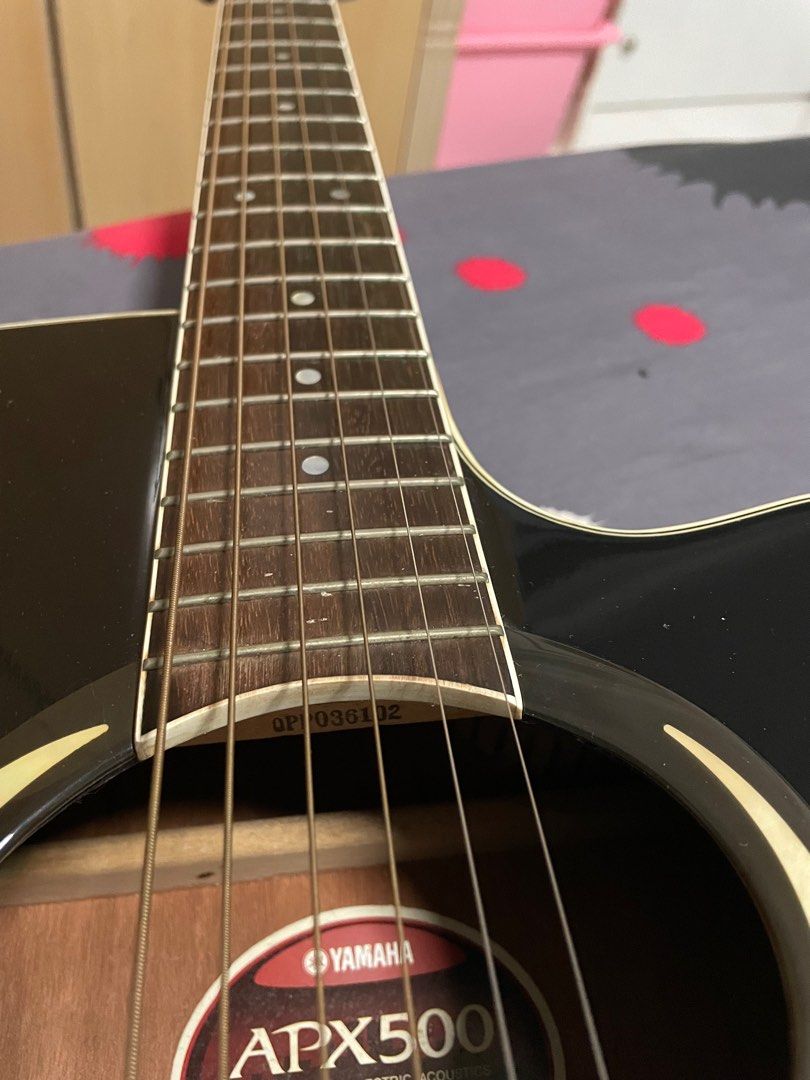 YAMAHA ACOUSTIC ELECTRIC GUITAR APX500, Hobbies & Toys, Music & Media