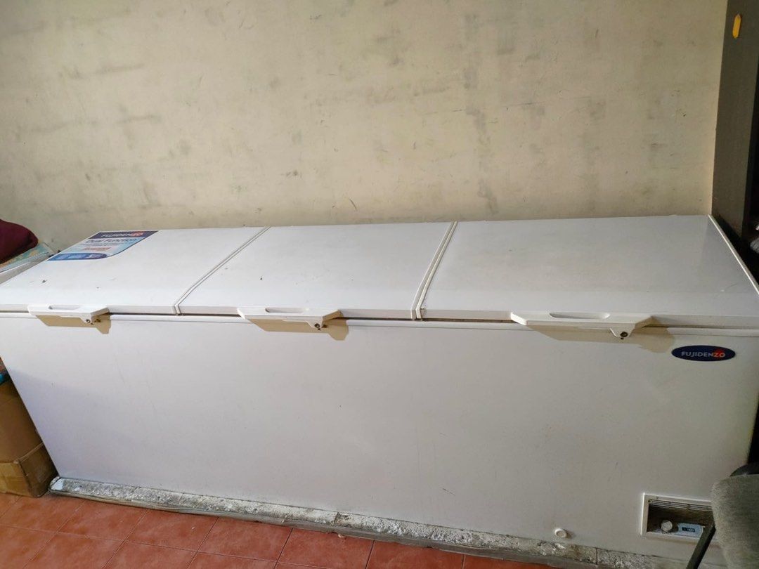 3 Door 29 Cu. Ft. Fujidenzo Chest Freezer FC29ADF, TV & Home