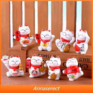 4 pcs of Lucky Cat Maniniatures
