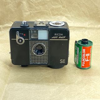 （分類：）位於 。 由 lovinghalfframecamera 提交（商品編號 1216854208，圖片 1）。簡介： 。