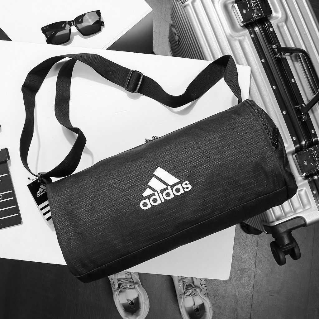 Adidas soccer hot sale duffle bag