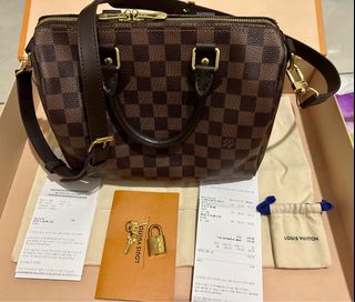 (Category: ) located in . Submitted by ferrazafiera (Listing ID 1216947734, Image 1). Description: .
