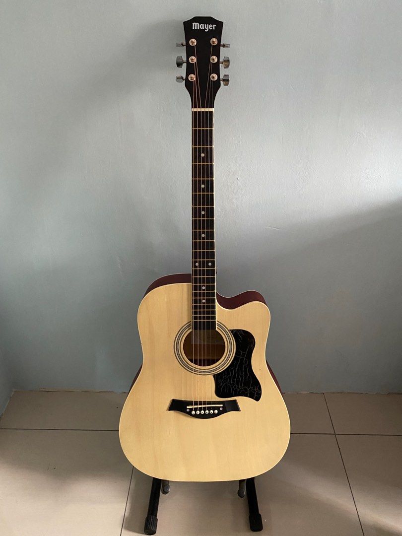 Acoustic Guitar (can connect to AMP), Hobbies & Toys, Music & Media